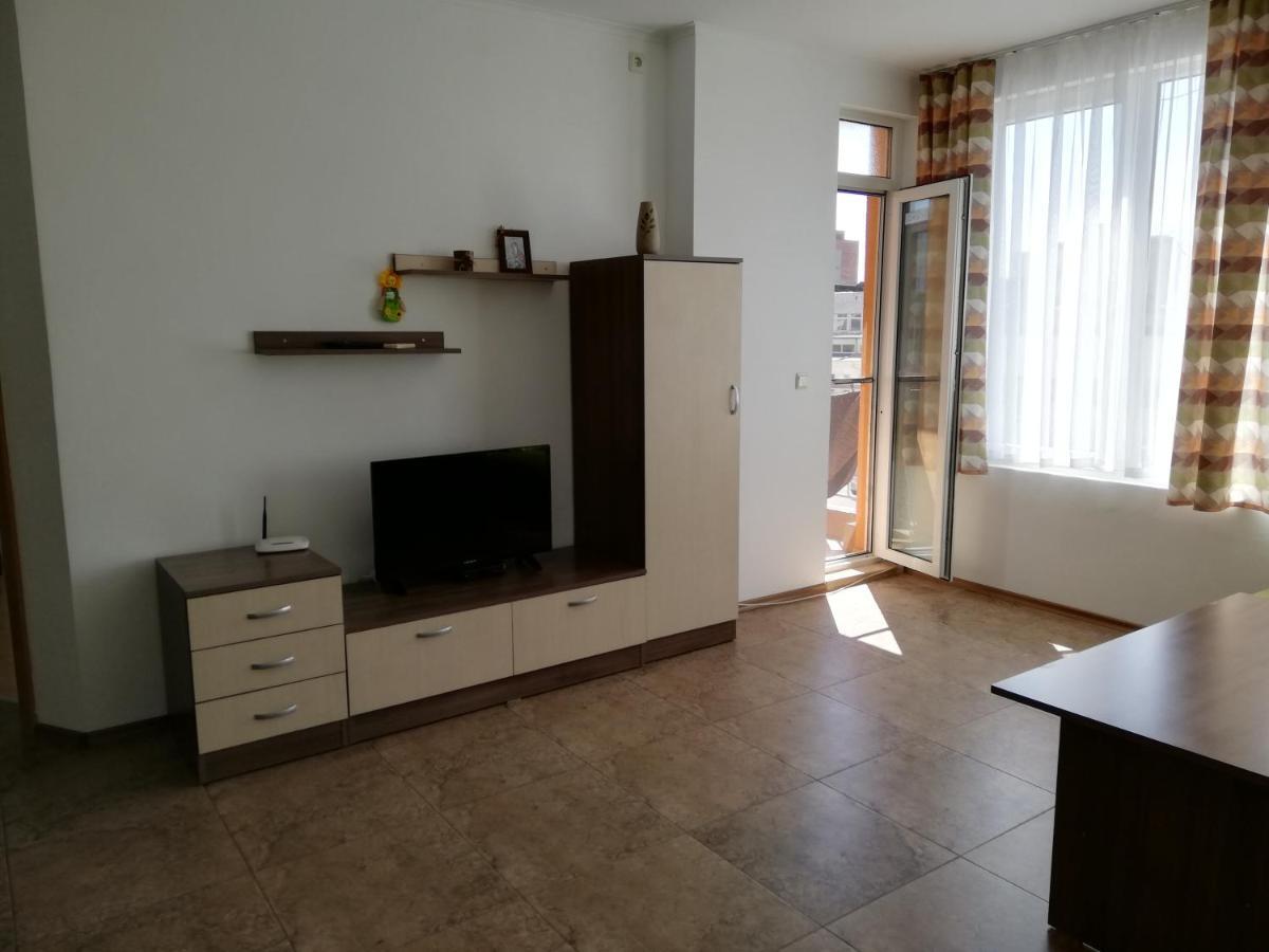 Apartamenti Zhelezovi Pomorie Exterior photo