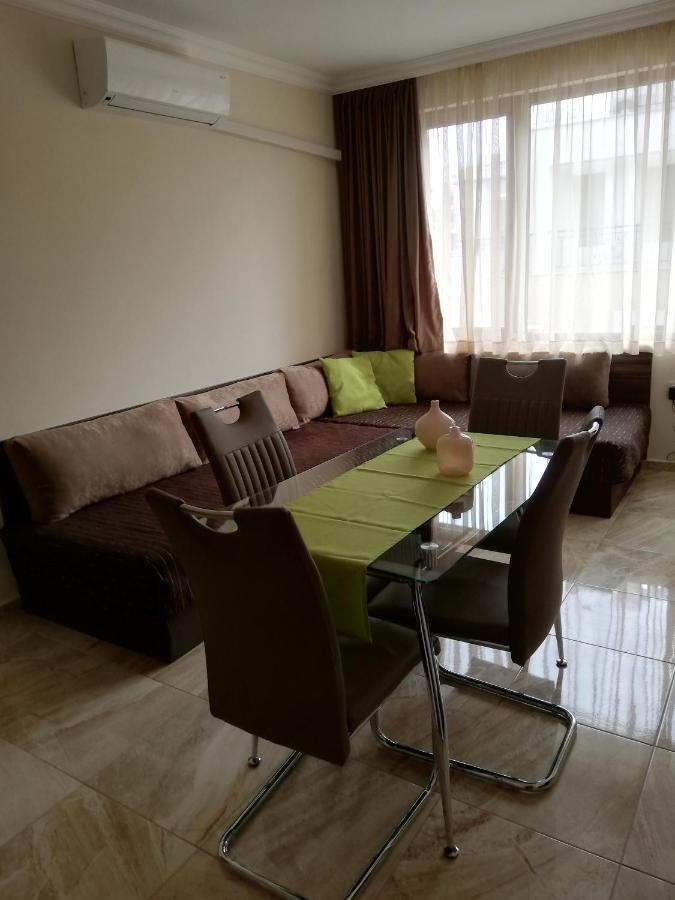 Apartamenti Zhelezovi Pomorie Exterior photo